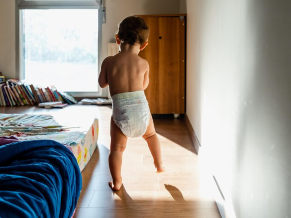 Fralda calça infantil: Qual a idade certa para começar a usar?