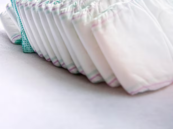 Entenda como funciona a fralda geriátrica noturna