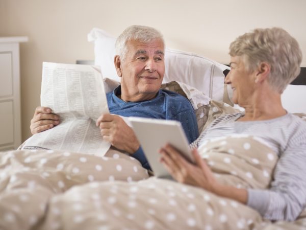 Qual o melhor protetor de colchão descartável para idosos?