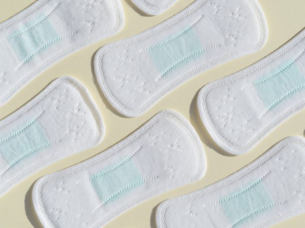 Em quais casos o absorvente geriatrico é suficiente para o cuidado diário?